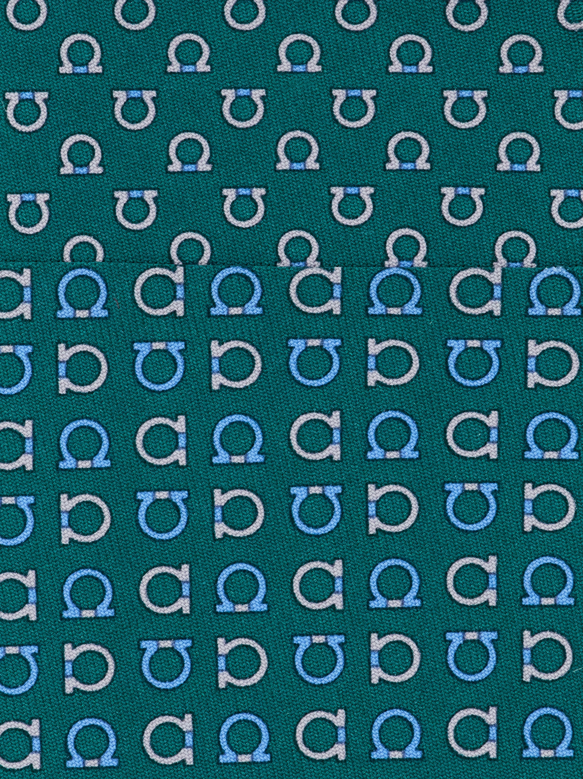 794711_3